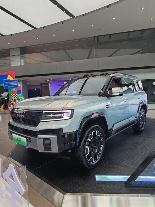 广州74比亚迪方程豹硬派越野的爆款，英菲尼迪35周年与你共成长